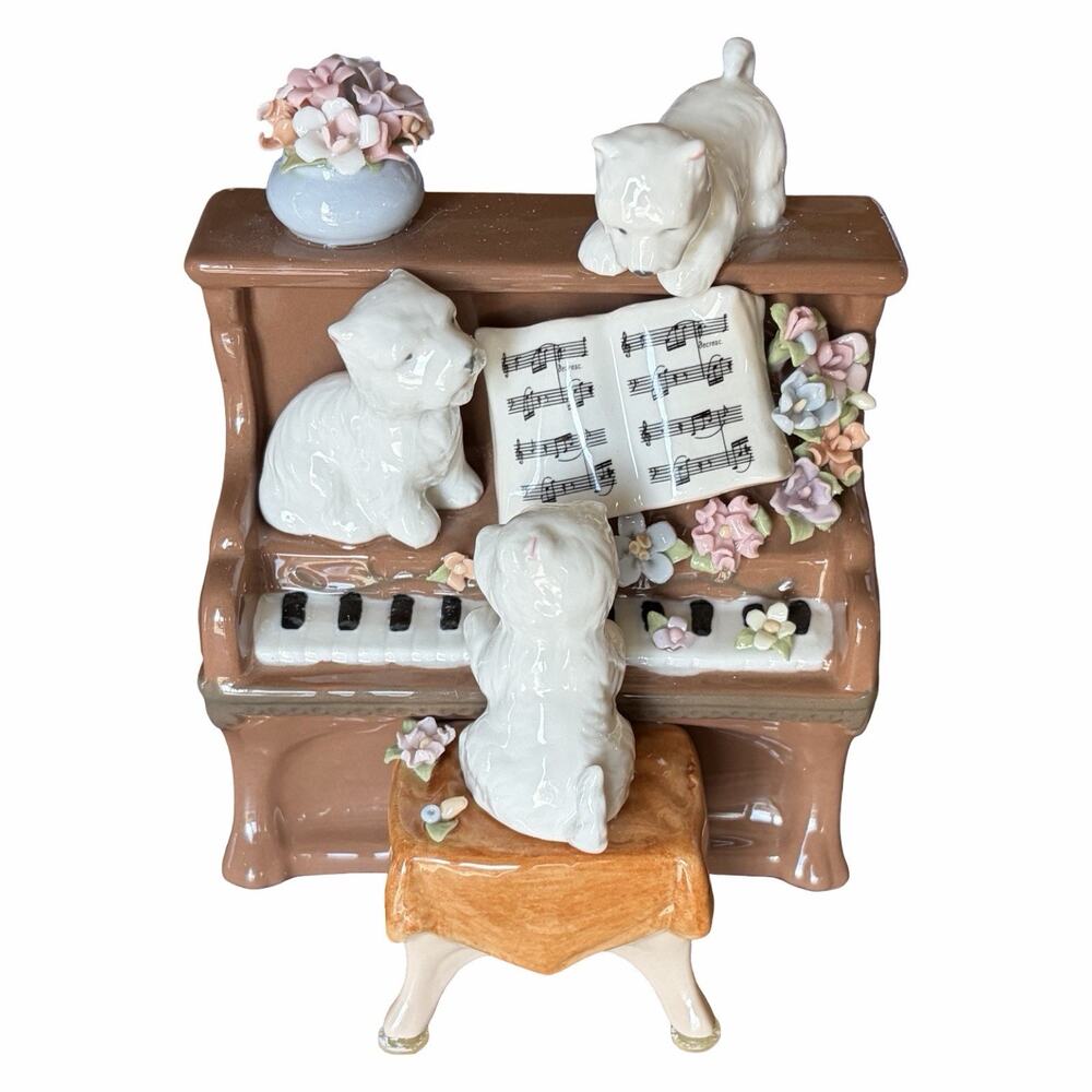 Cosmos Gifts Suberto Collection Puppy Love Porcelain Music Box NIB Works